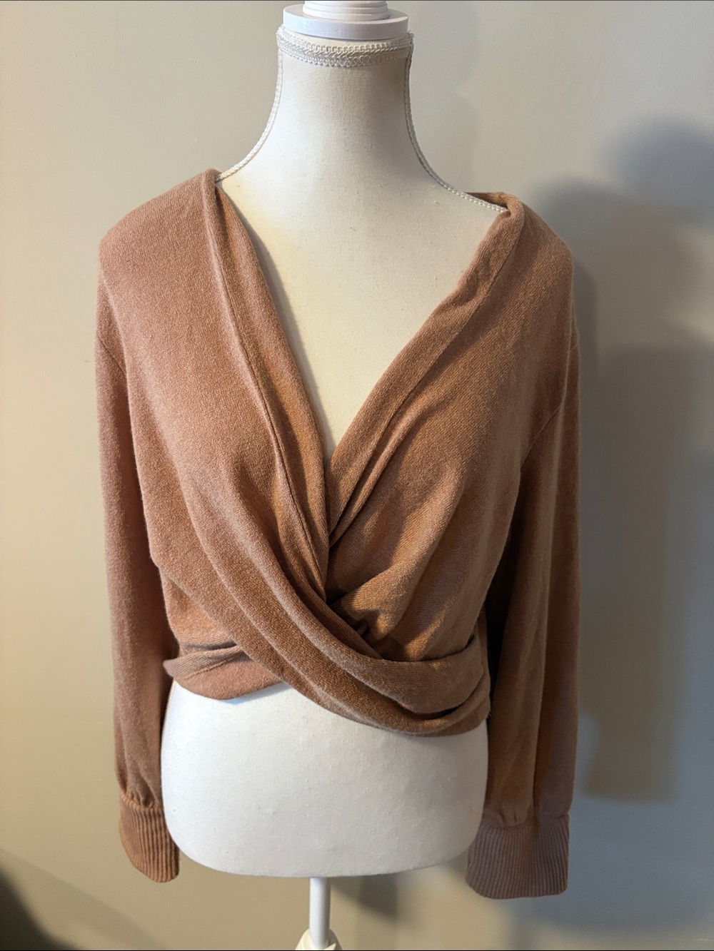 Anthropologie Twist Front V-Neck Long Sleeve Sweater - Brown/tan. Size Small